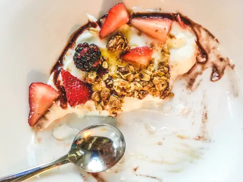 Petit-déjeuner au club, le premier repas pour mincir